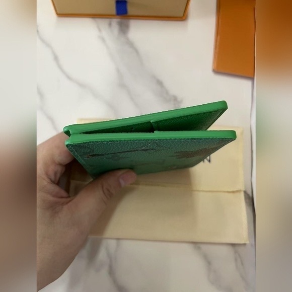 Louis Vuitton Slender Wallet - Picture 6 of 8